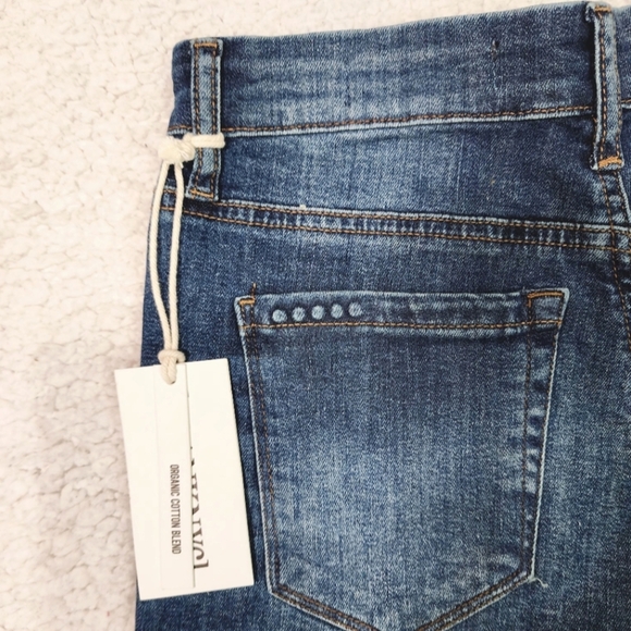 NWT Blanknyc Cutoffs - Picture 8 of 9